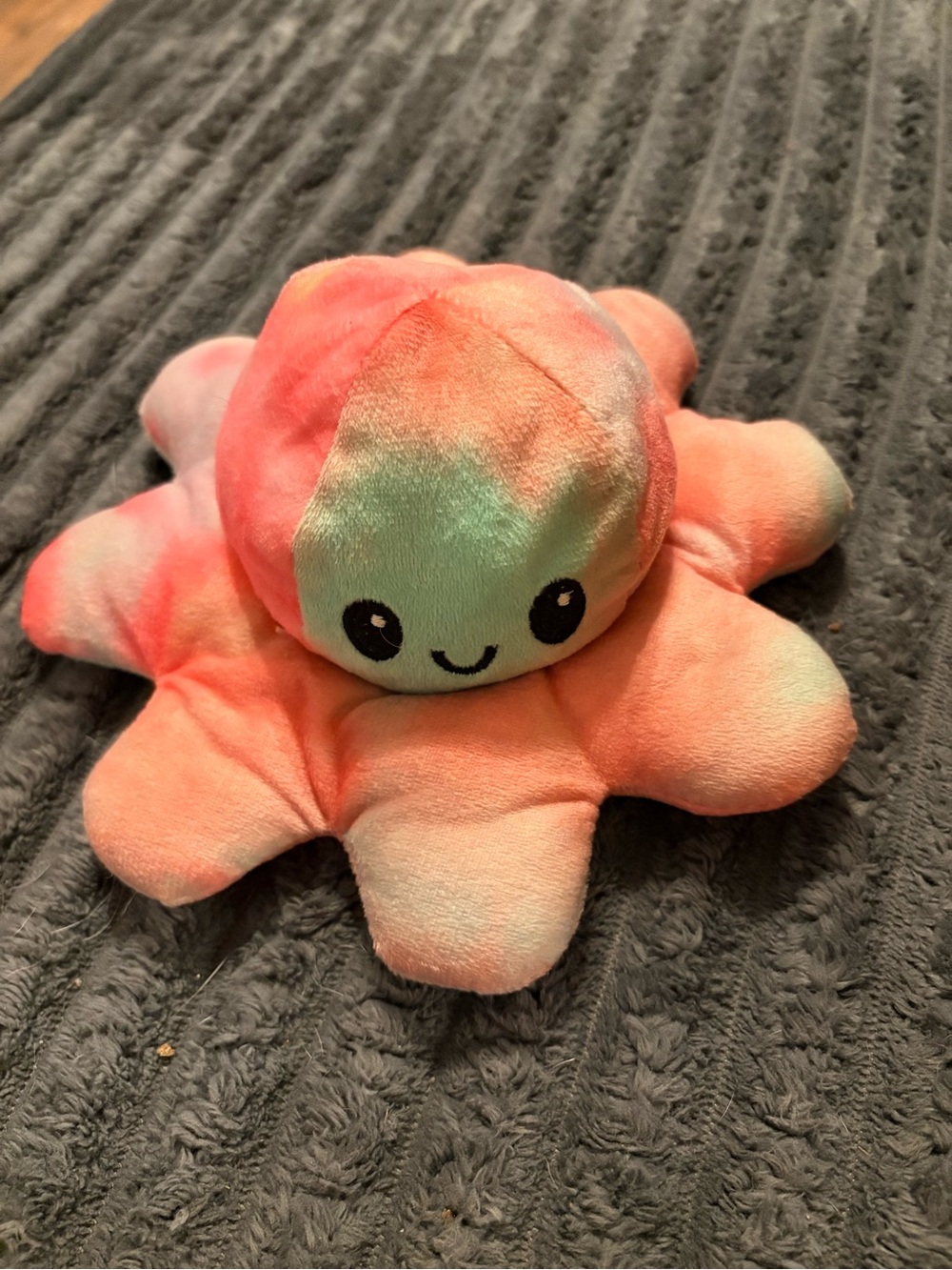 Reversible Plush Octopus Toy in Peach & Mint - Soft Cuddly Companion